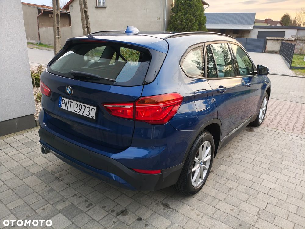 BMW X1 sDrive16d - 10