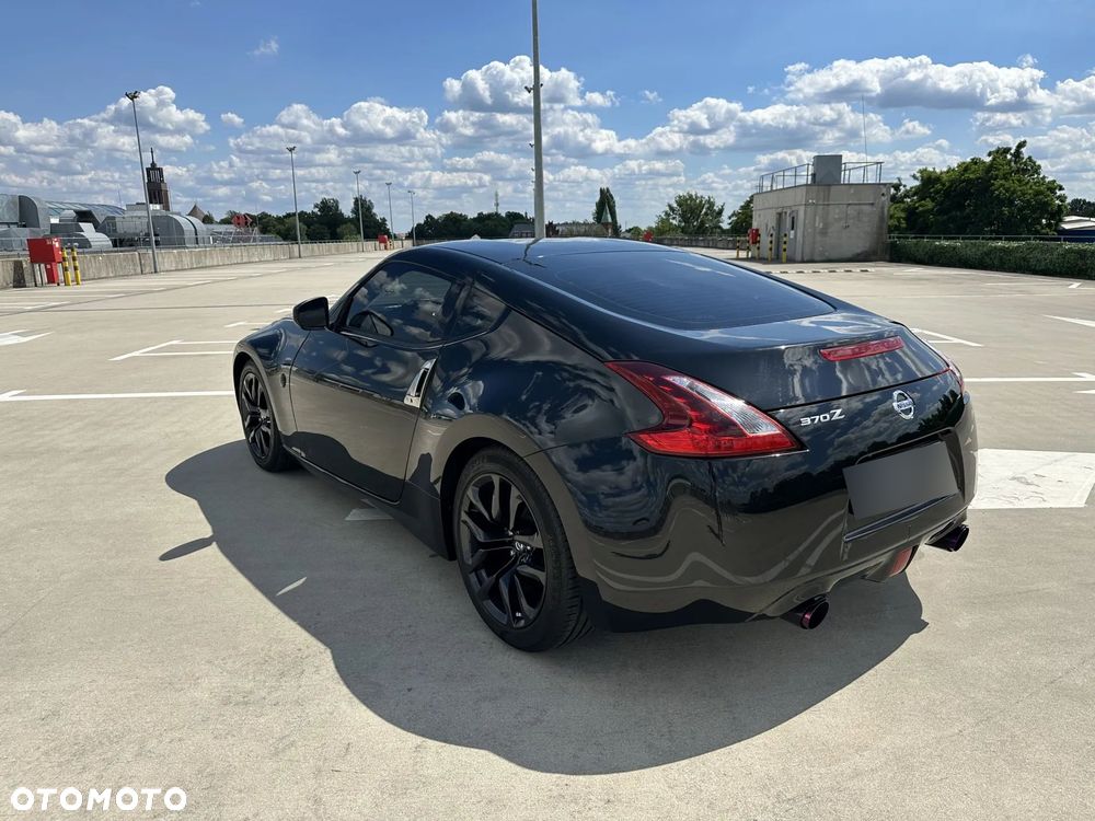 Nissan 370 Z Black Edition - 9