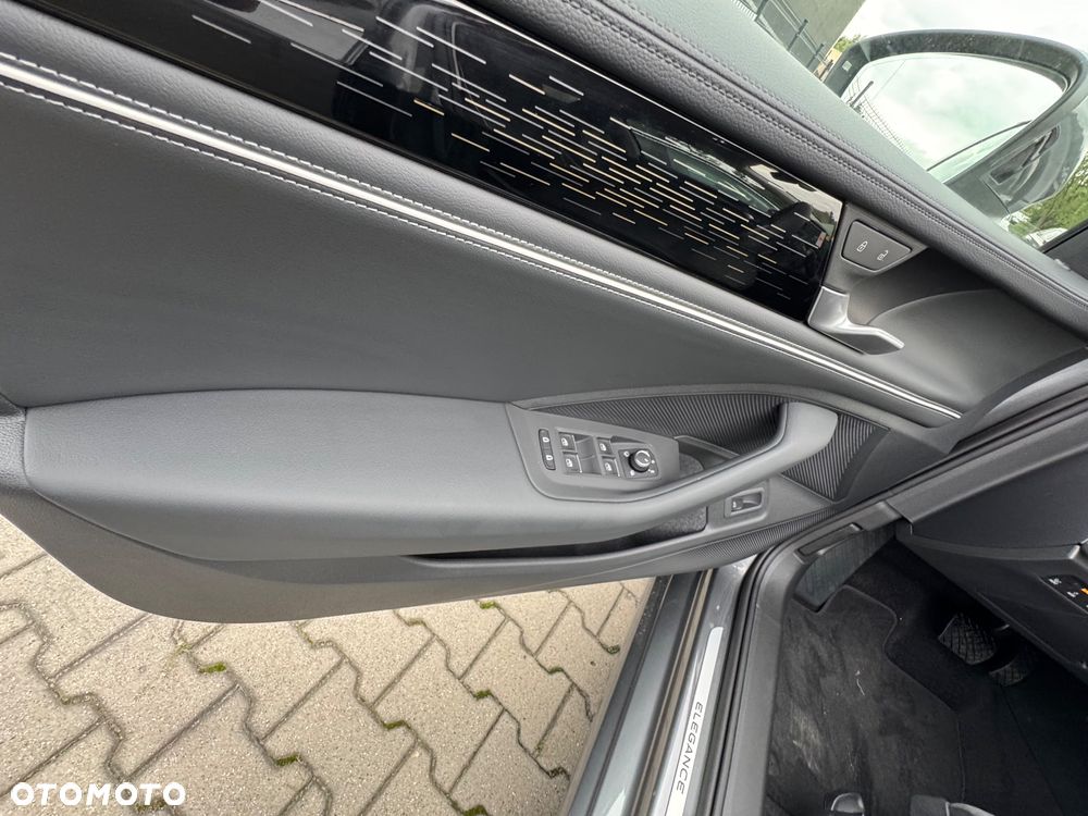 Volkswagen Passat 2.0 TDI SCR 4Mot Elegance DSG - 10