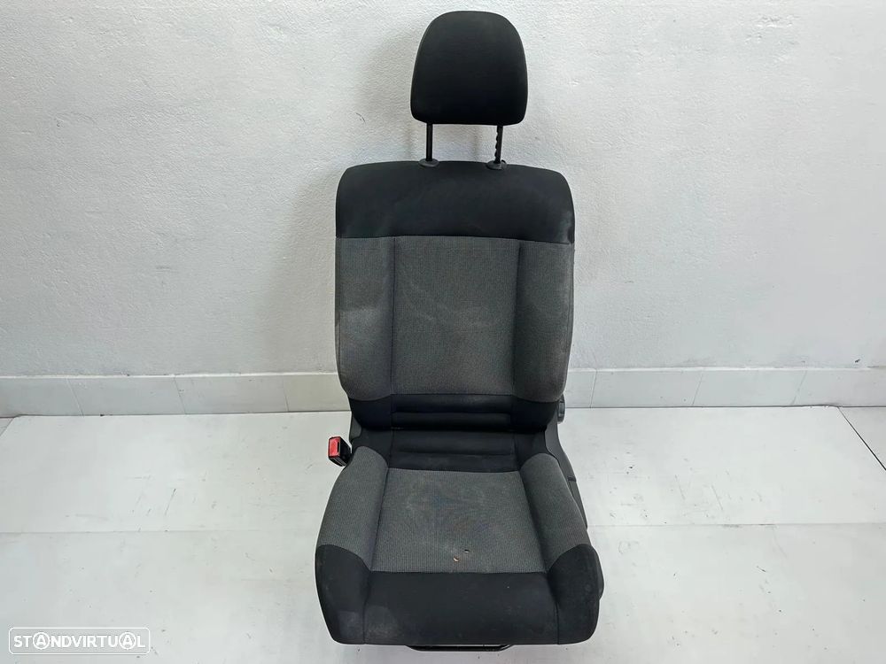 Conjunto Bancos - Citroen C4 Cactus (2014) - 4