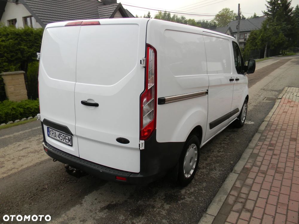 Ford Transit Custom - 13