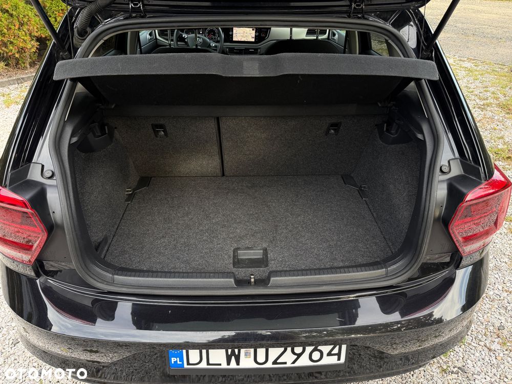 Volkswagen Polo 1.6 TDI SCR Comfortline - 23