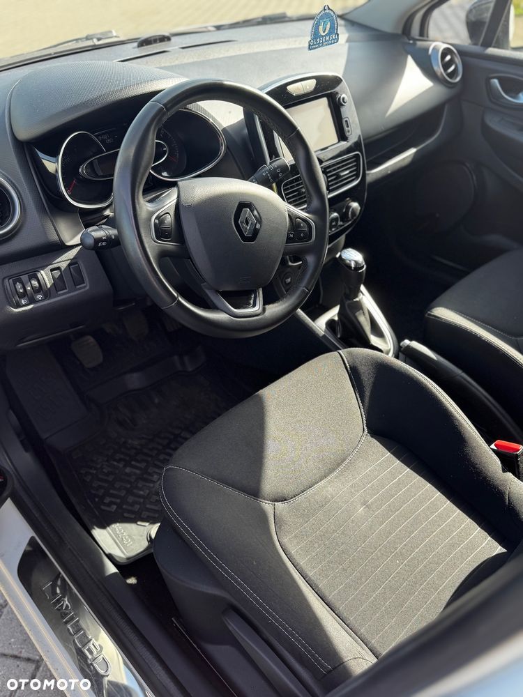 Renault Clio 1.2 16V 75 LIMITED - 9