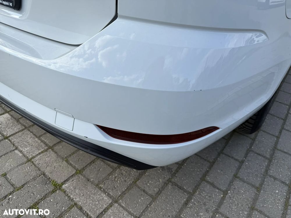 Volkswagen Golf - 16