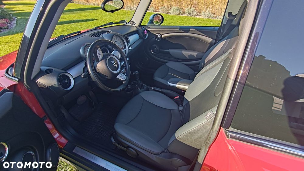 MINI Cooper 50 Mayfair - 3