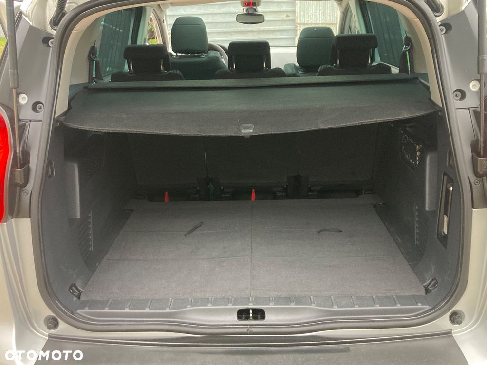 Peugeot 5008 - 20
