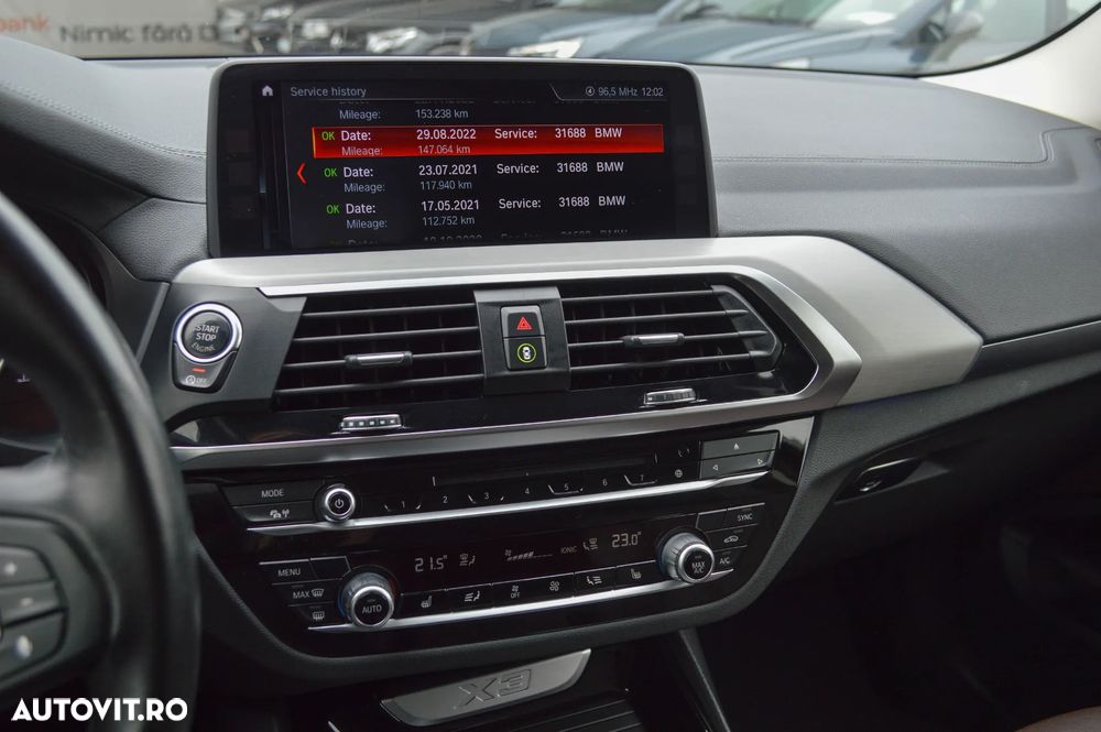 BMW X3 xDrive20d AT xLine - 24