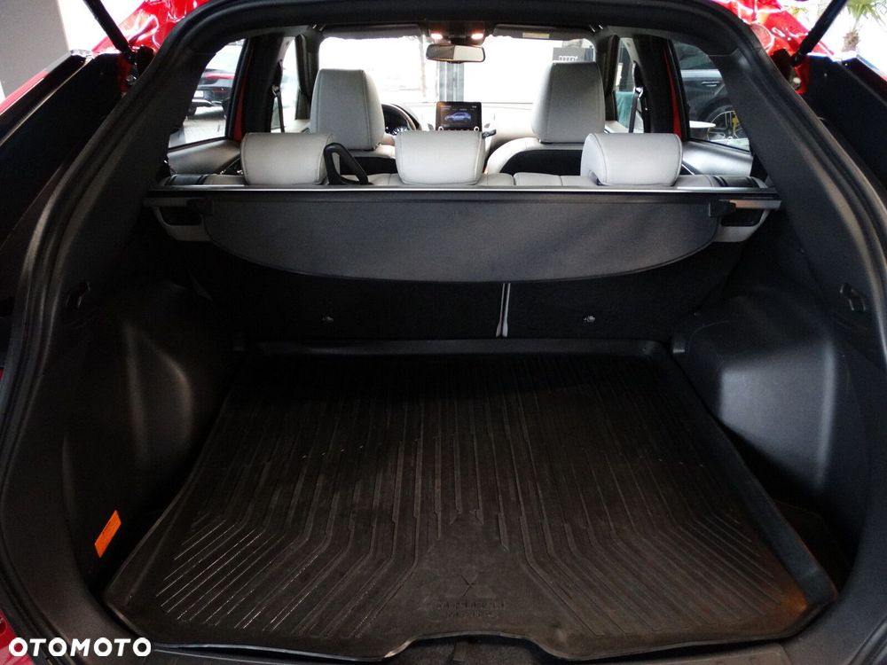 Mitsubishi Eclipse Cross - 33