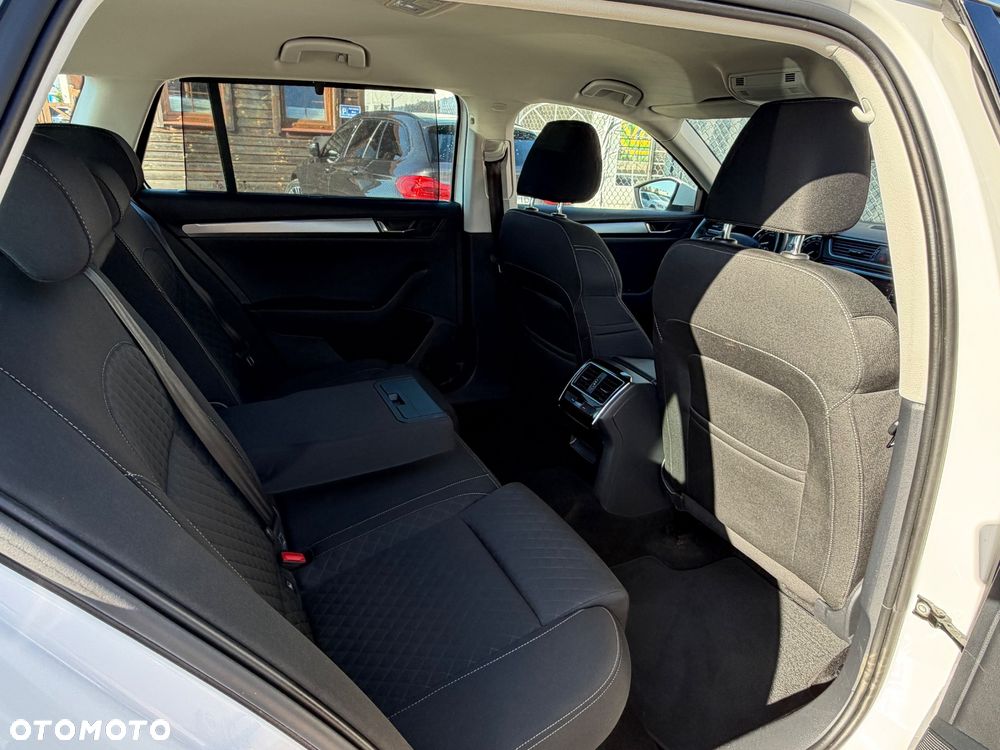 Skoda Superb 1.4 TSI ACT Sportline DSG - 10