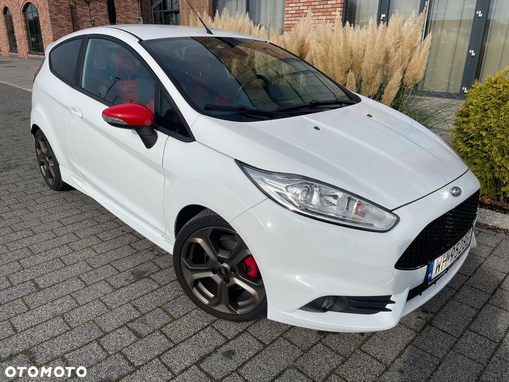 Ford Fiesta 1.6 EcoBoost ST - 33