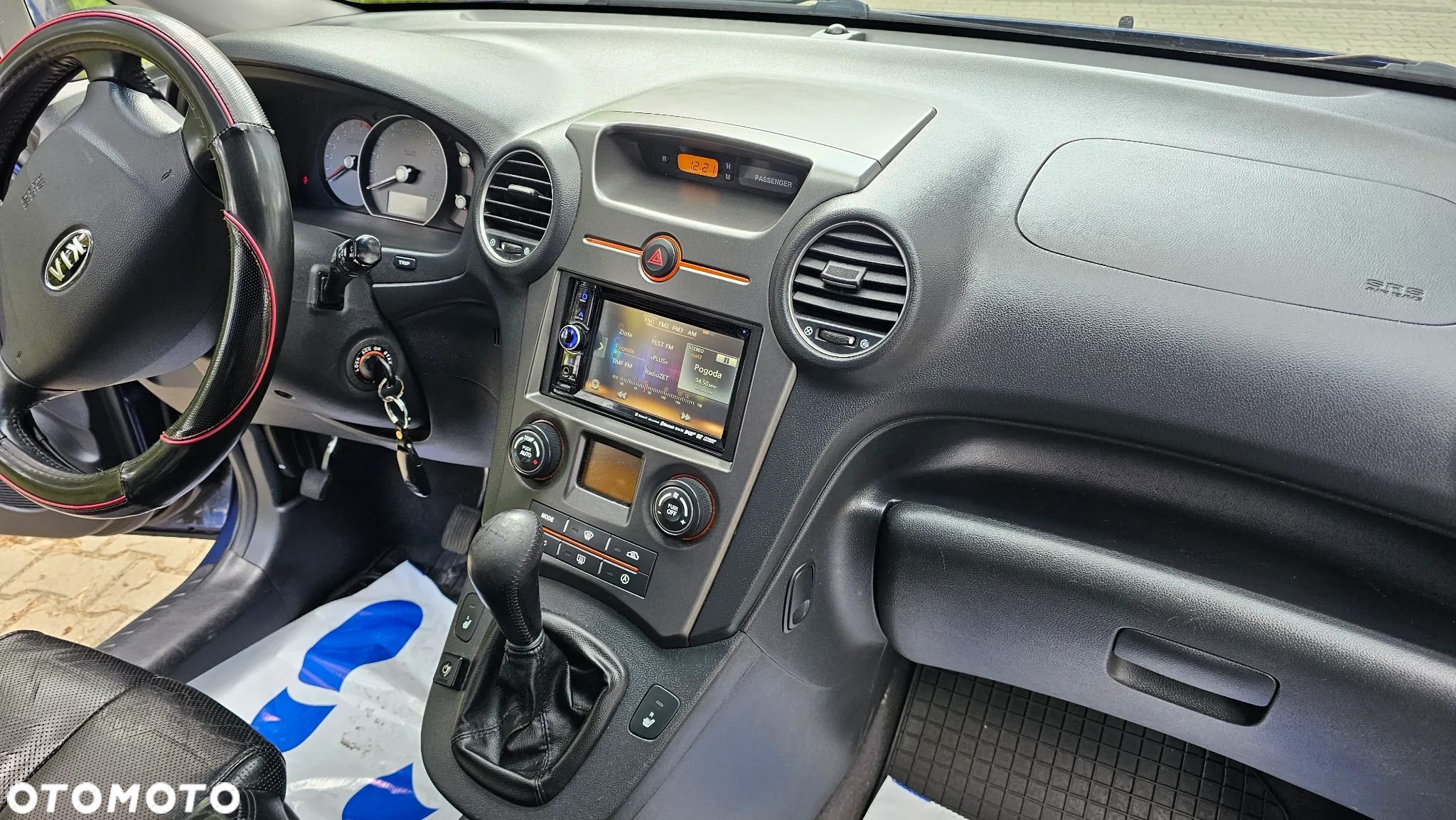 Kia Carens 2.0 EX - 20