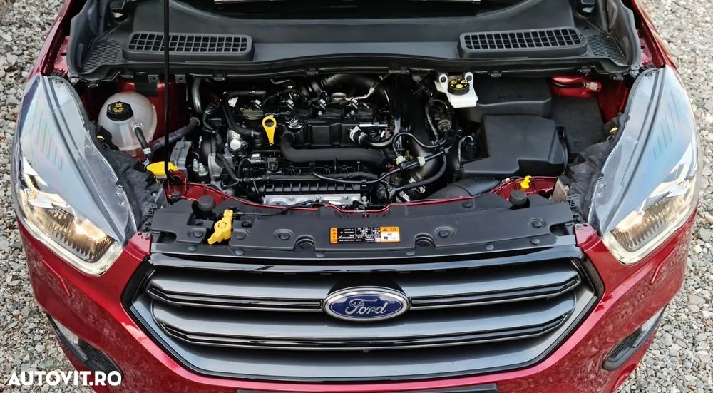 Ford Kuga 1.5 EcoBoost 2x4 ST-Line - 22