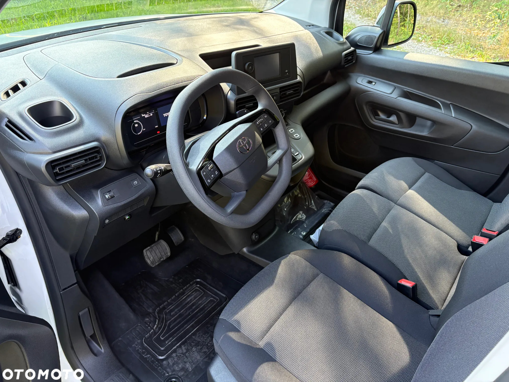 Toyota Proace City Verso 1.5 D-4D Combi - 10