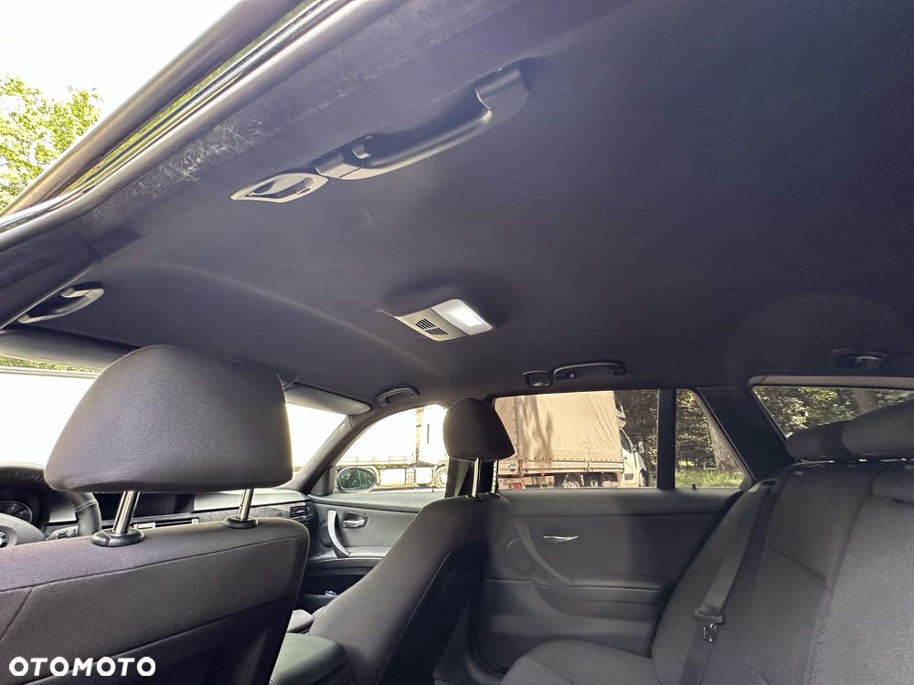 BMW Seria 3 - 25