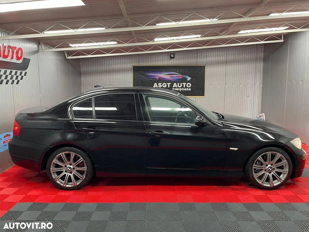 BMW Seria 3 318i Touring Aut. - 21