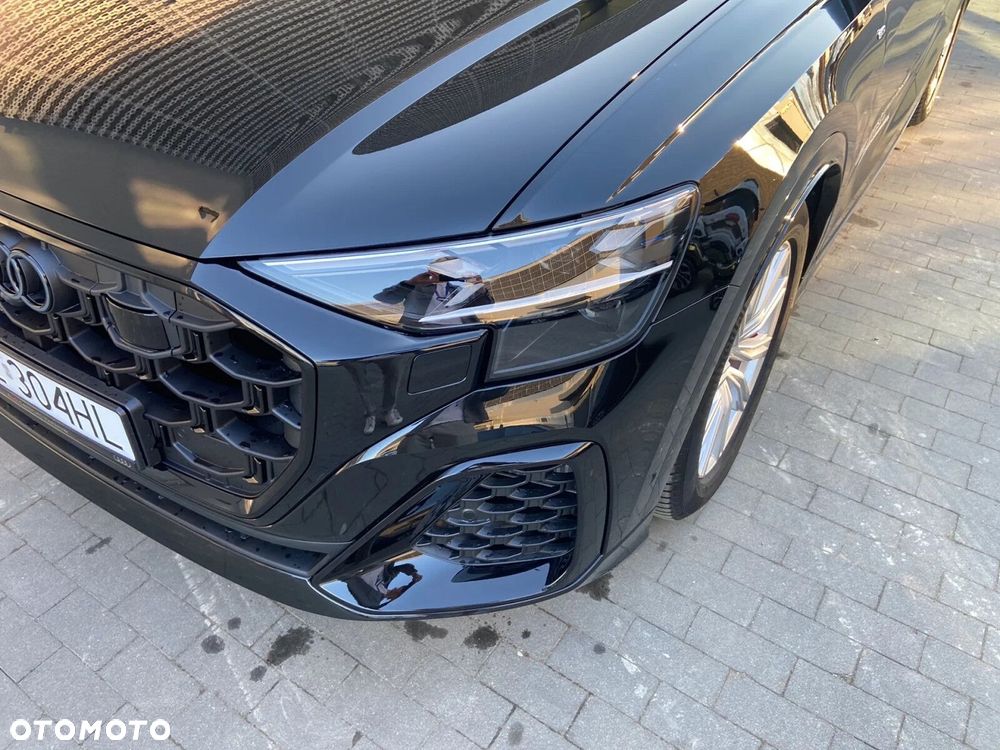 Audi Q8 - 8