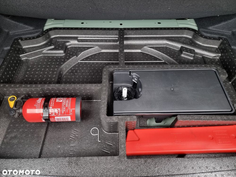 Peugeot 308 1.2 PureTech Allure S&S - 26