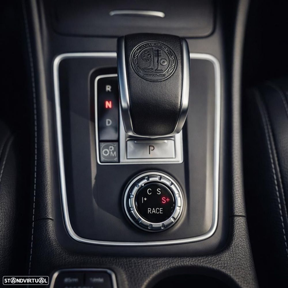 Mercedes-Benz GLA 45 AMG 4-Matic - 21