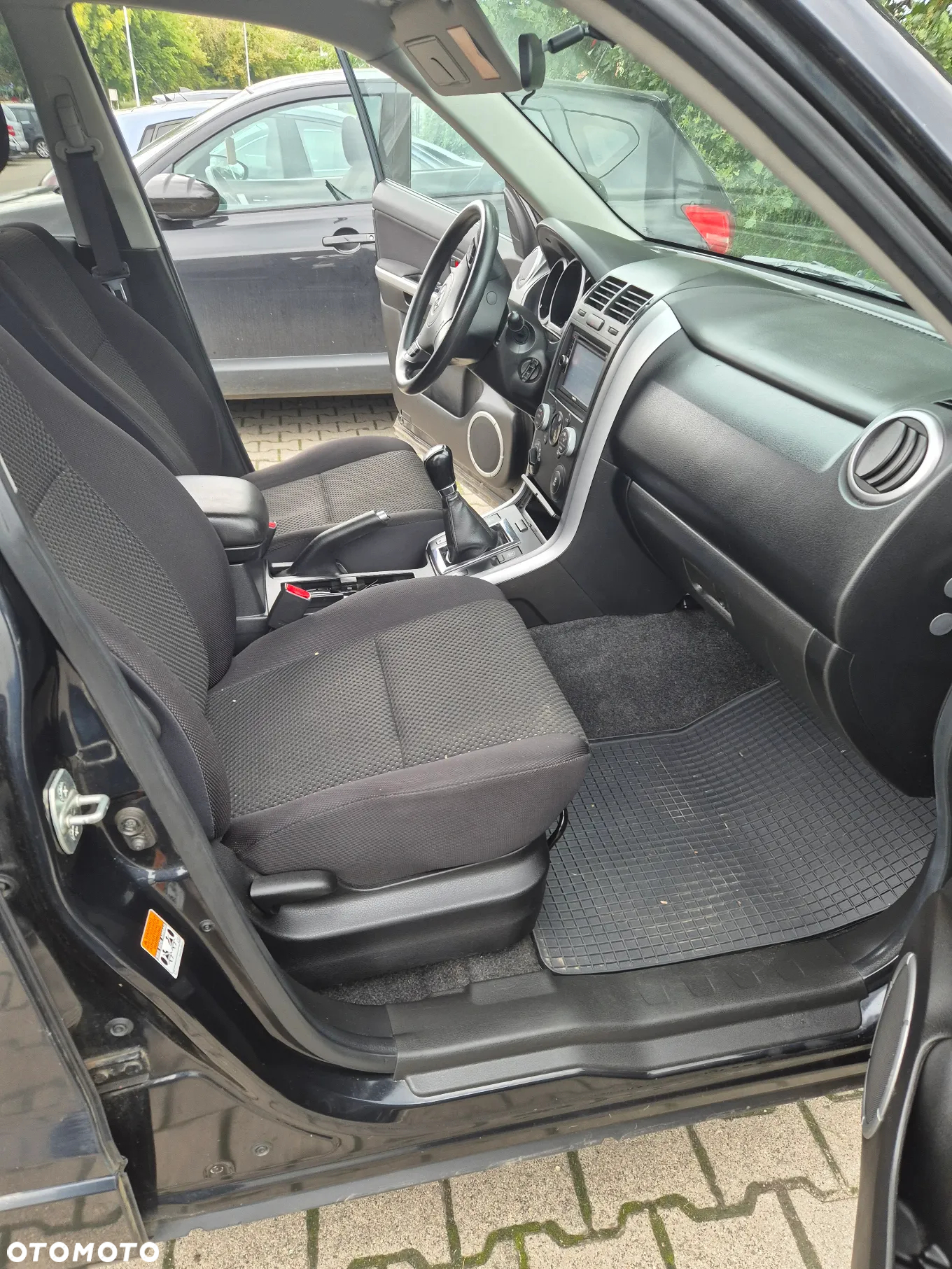 Suzuki Grand Vitara 2.4 De Luxe - 8
