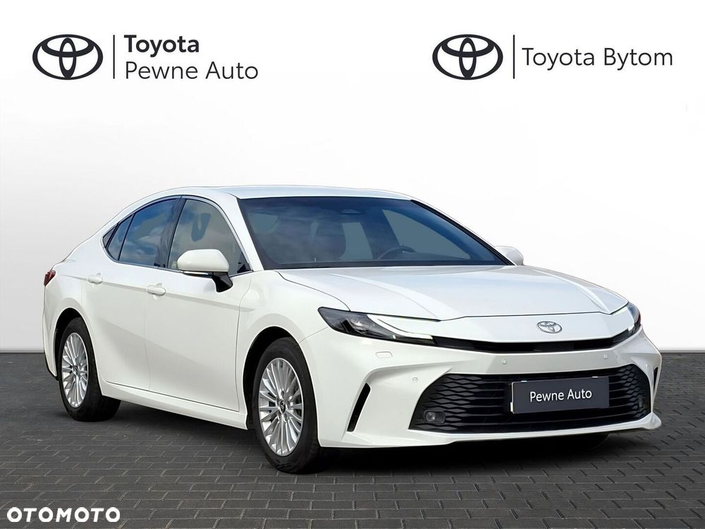 Toyota Camry - 16