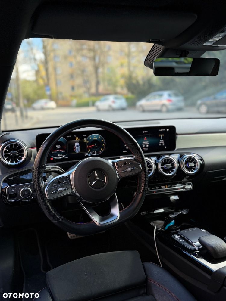 Mercedes-Benz Klasa A 200 AMG Line 7G-DCT - 7