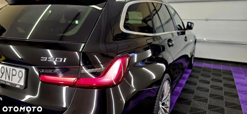 BMW Seria 3 330i Luxury Line - 6