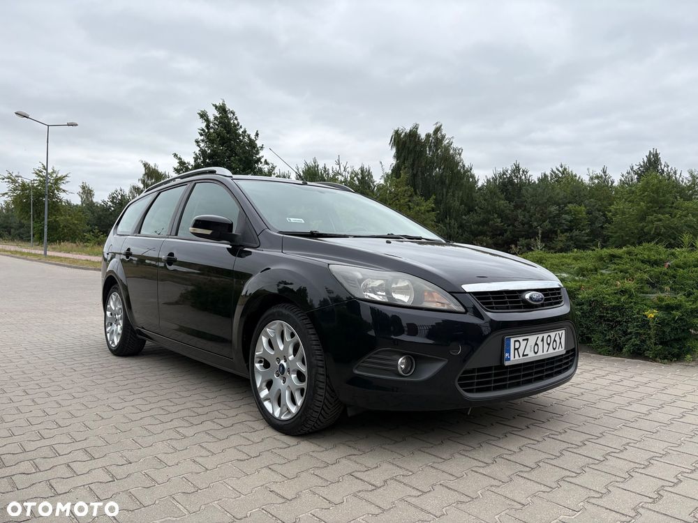 Ford Focus 1.6 Ghia - 2