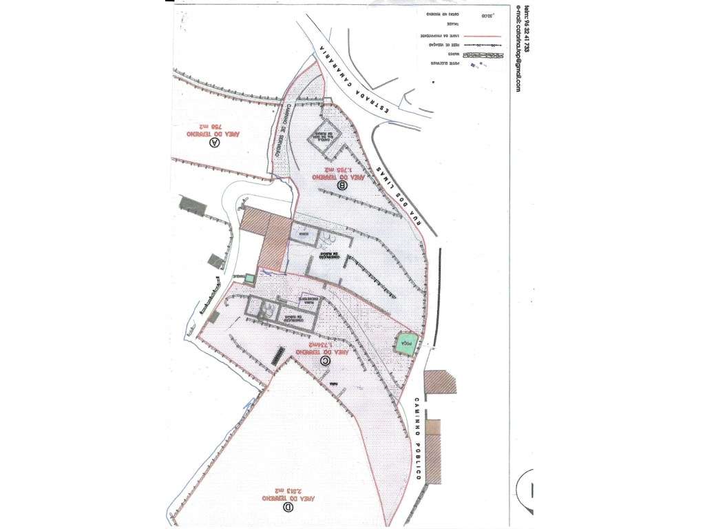 Propriedade composta por duas casas para restauro. - Grande imagem: 2/17