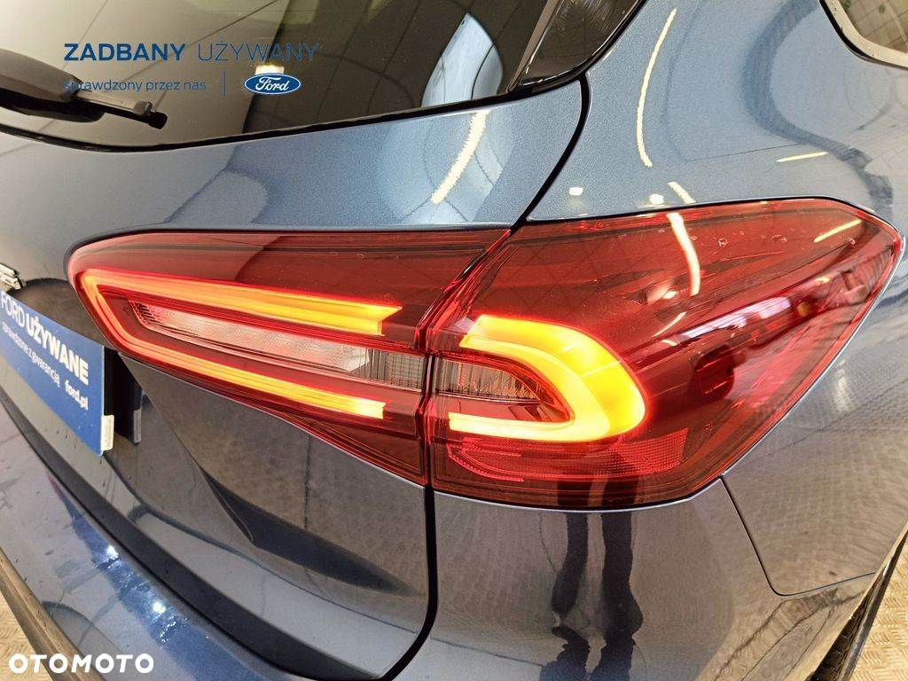 Ford Focus 1.0 EcoBoost mHEV ST-Line X - 32