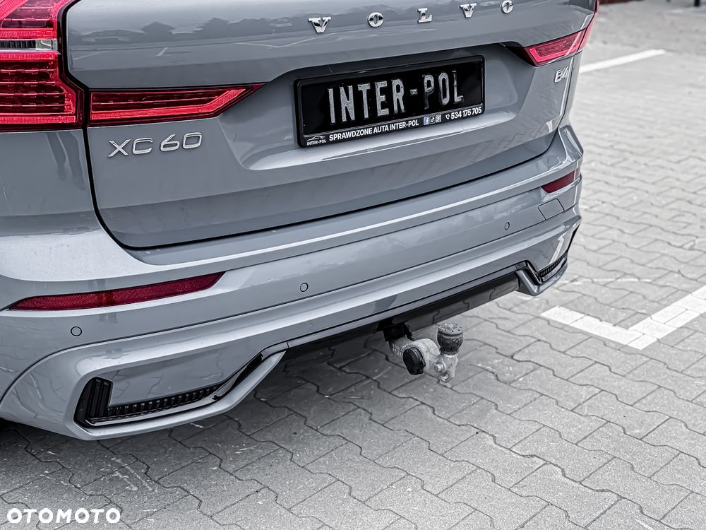 Volvo XC 60 B4 D Ultimate Dark - 11