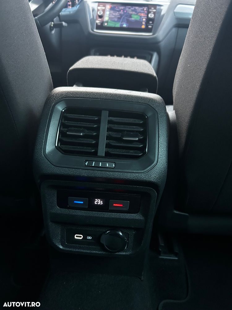 Volkswagen Tiguan - 9