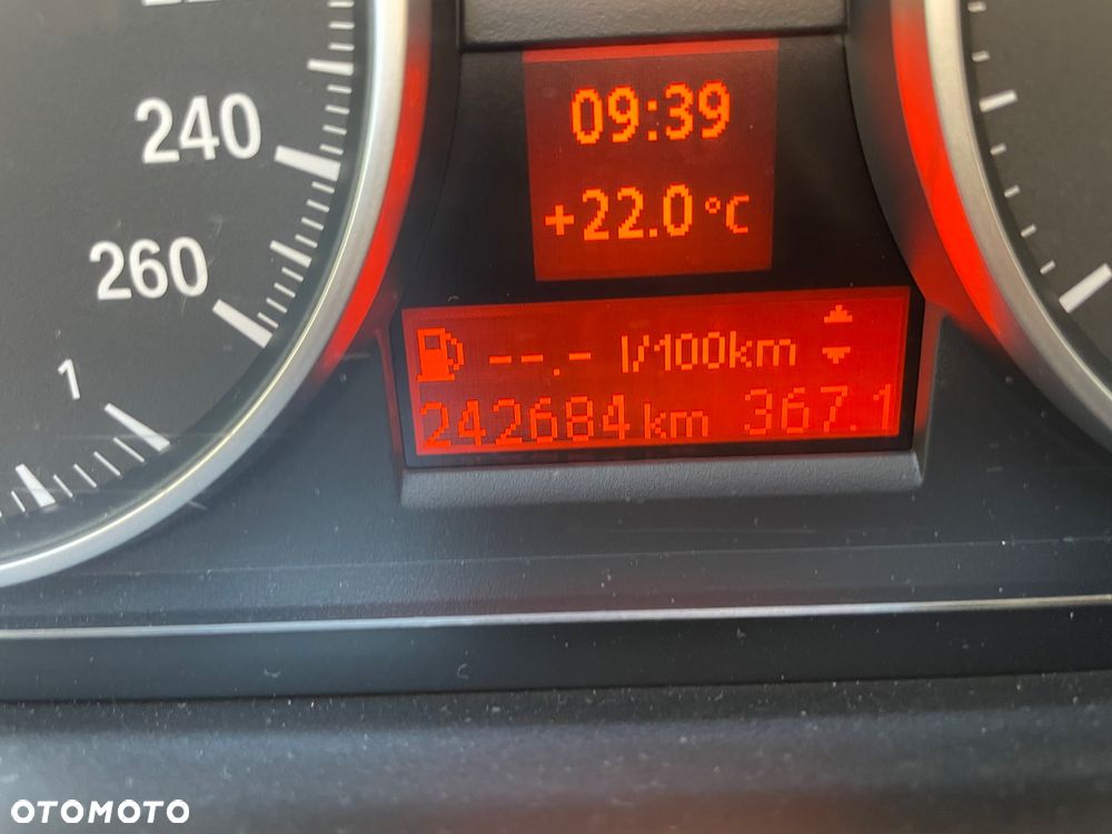 BMW Seria 3 320d - 14