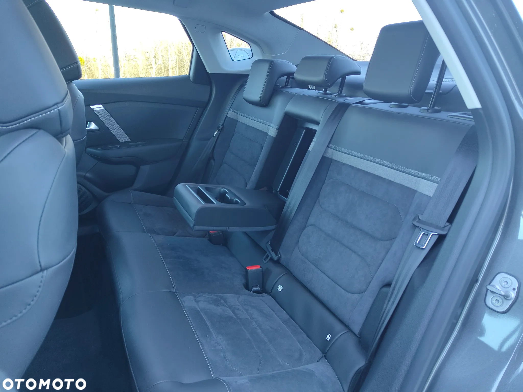 Citroën C4X 1.2 mHEV Max eDCT6 - 21