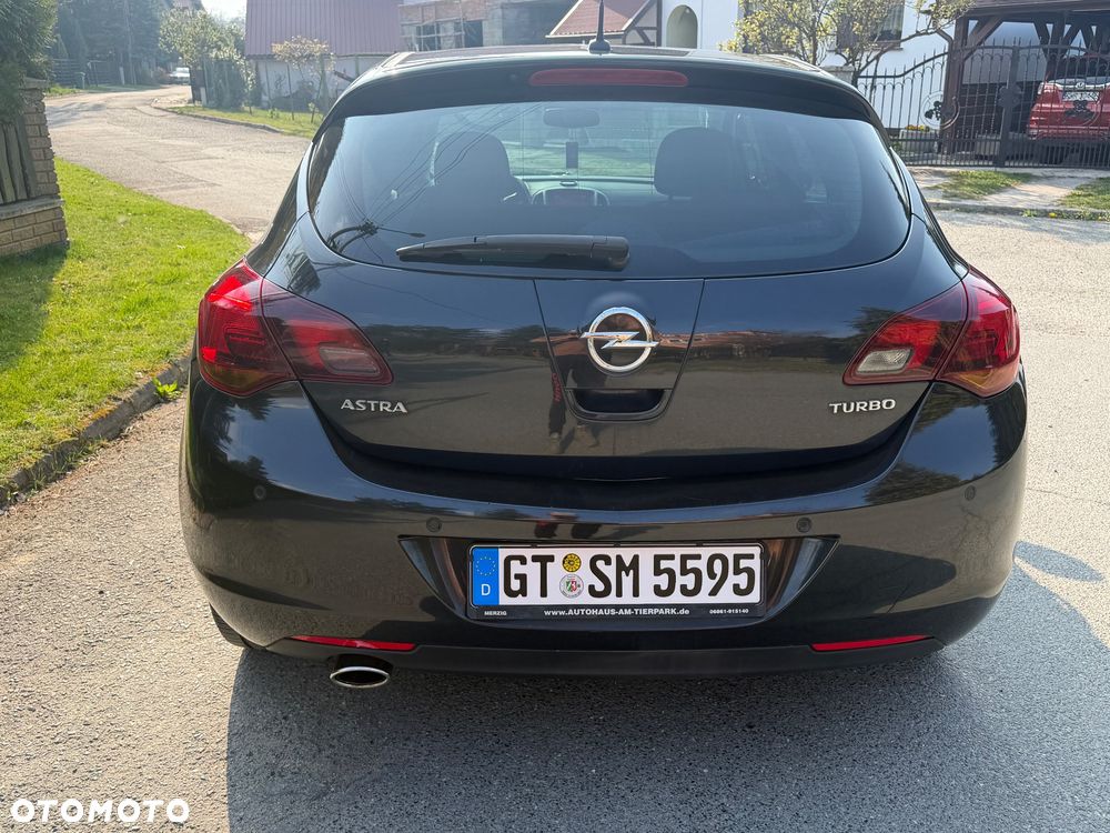 Opel Astra 1.4 Turbo 150 Jahre - 6