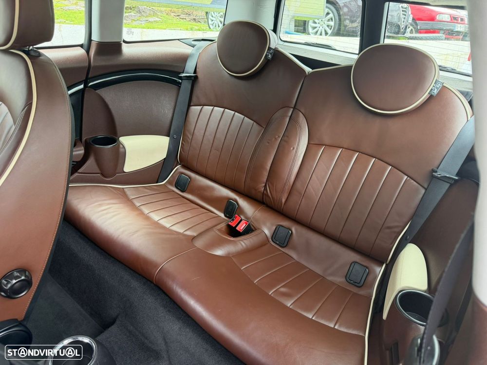 MINI Clubman Cooper D - 10