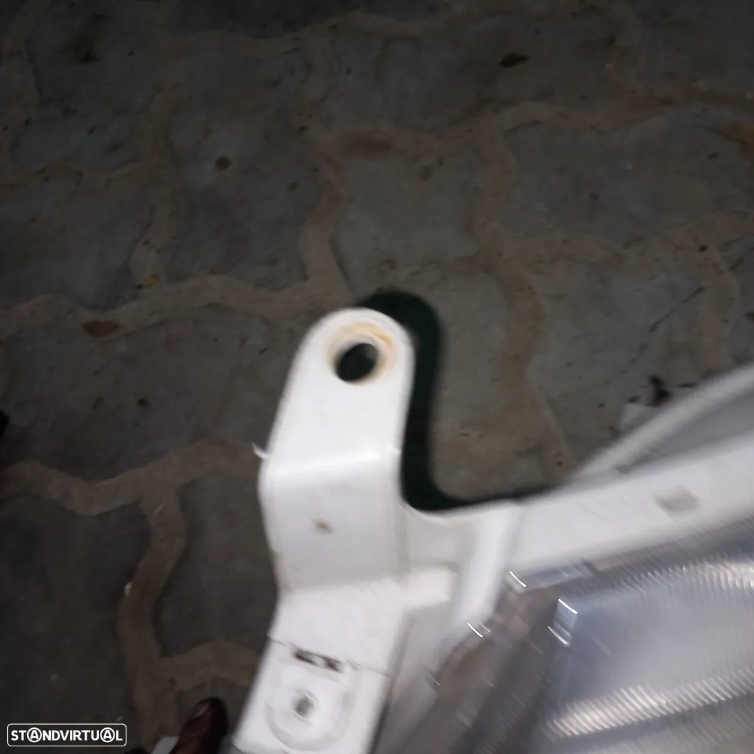 Farol condutor toyota hylux ano 2006 - 3