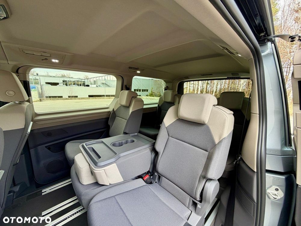 Volkswagen Multivan - 23