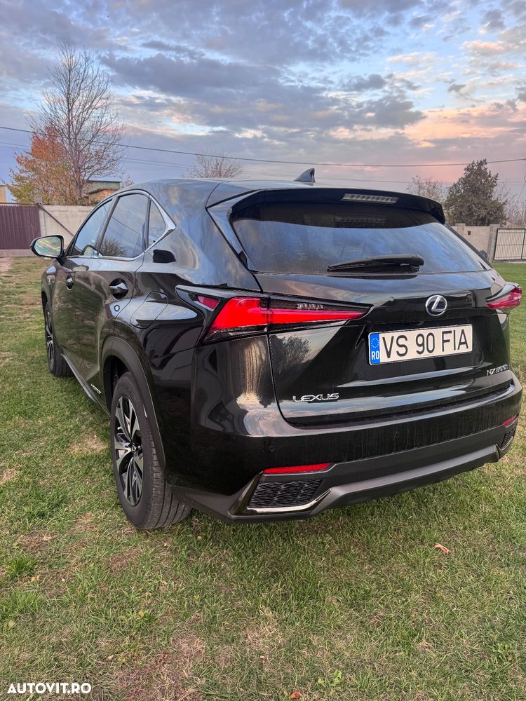 Lexus Seria NX 300h AWD F Sport - 5