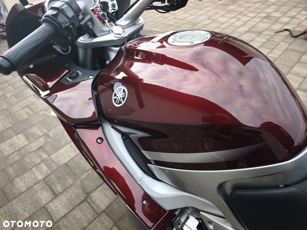 Yamaha FJR - 24