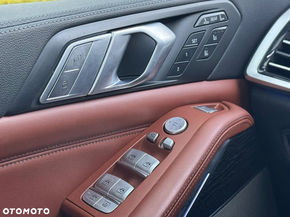 BMW X7 xDrive40i - 39