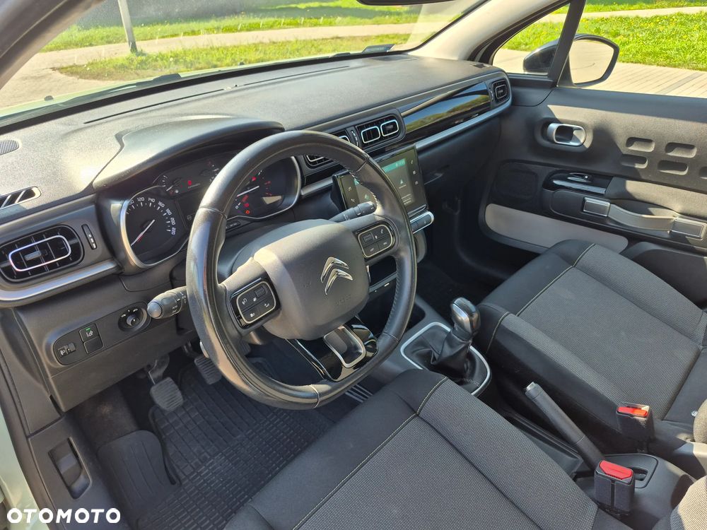 Citroën C3 1.2 PureTech Shine - 17