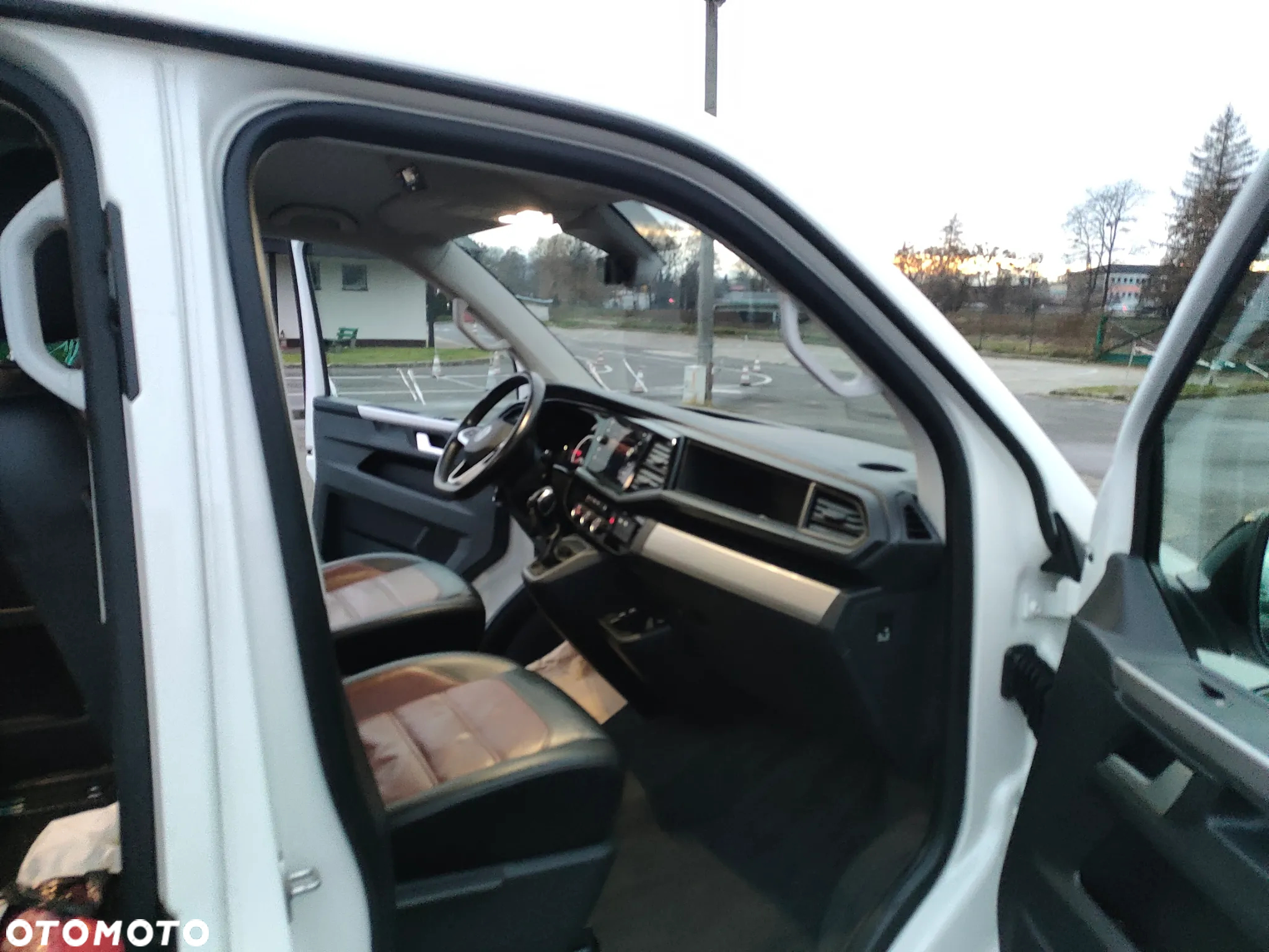 Volkswagen Multivan 6.1 2.0 TDI L1 Comfortline 4Motion DSG - 22
