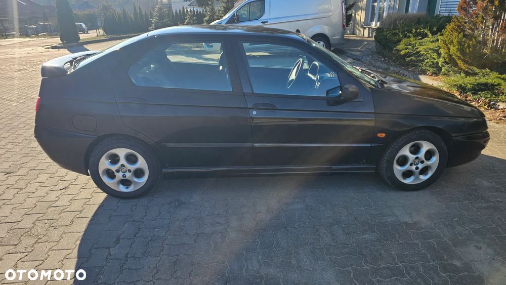 Alfa Romeo 146 - 9