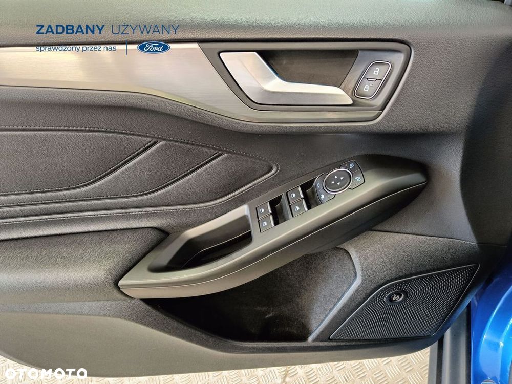 Ford Focus 2.0 EcoBlue Start-Stopp-System TITANIUM - 17