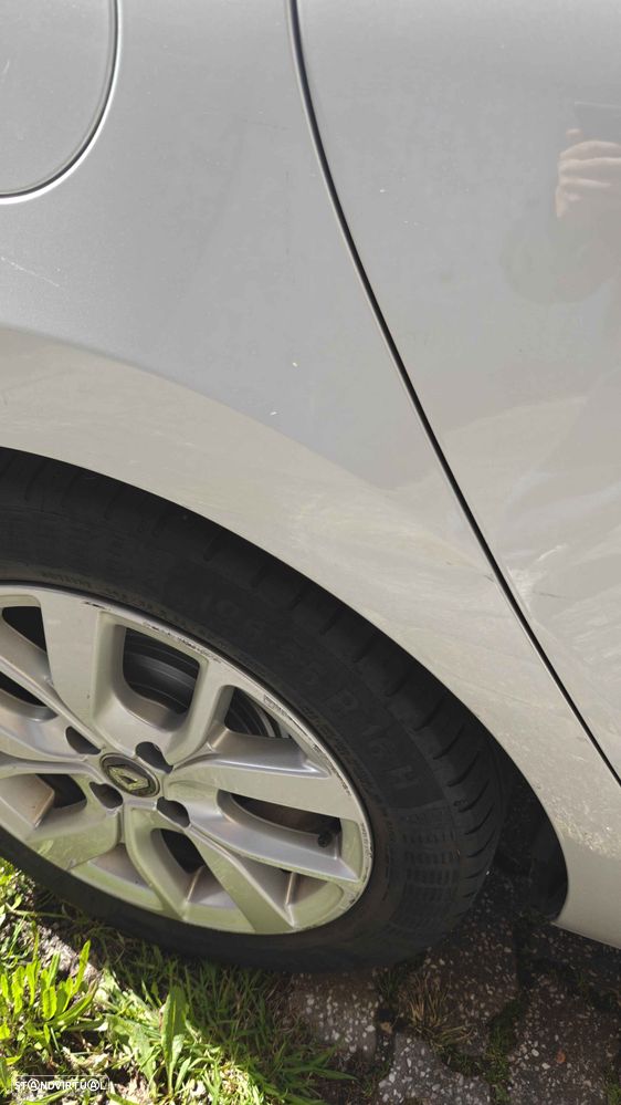 Renault Clio 0.9 TCe Limited - 23