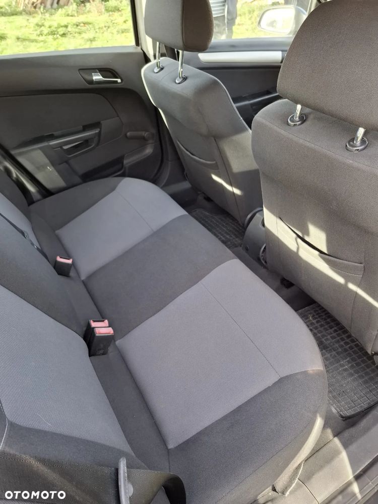 Opel Astra 1.3 CDTI - 8
