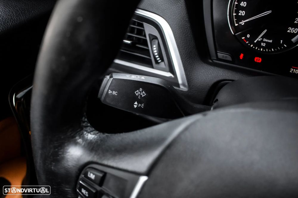 BMW 118 d Aut. Luxury Line - 15