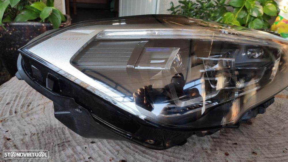farol direito full Led Adaptativ BMW X1 F48 facelift - 5A01178 - 3