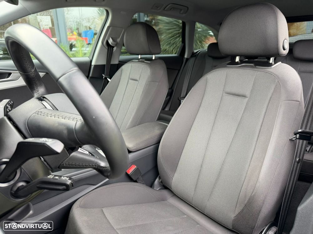 Audi A4 Avant 35 TDI Advanced S tronic - 13