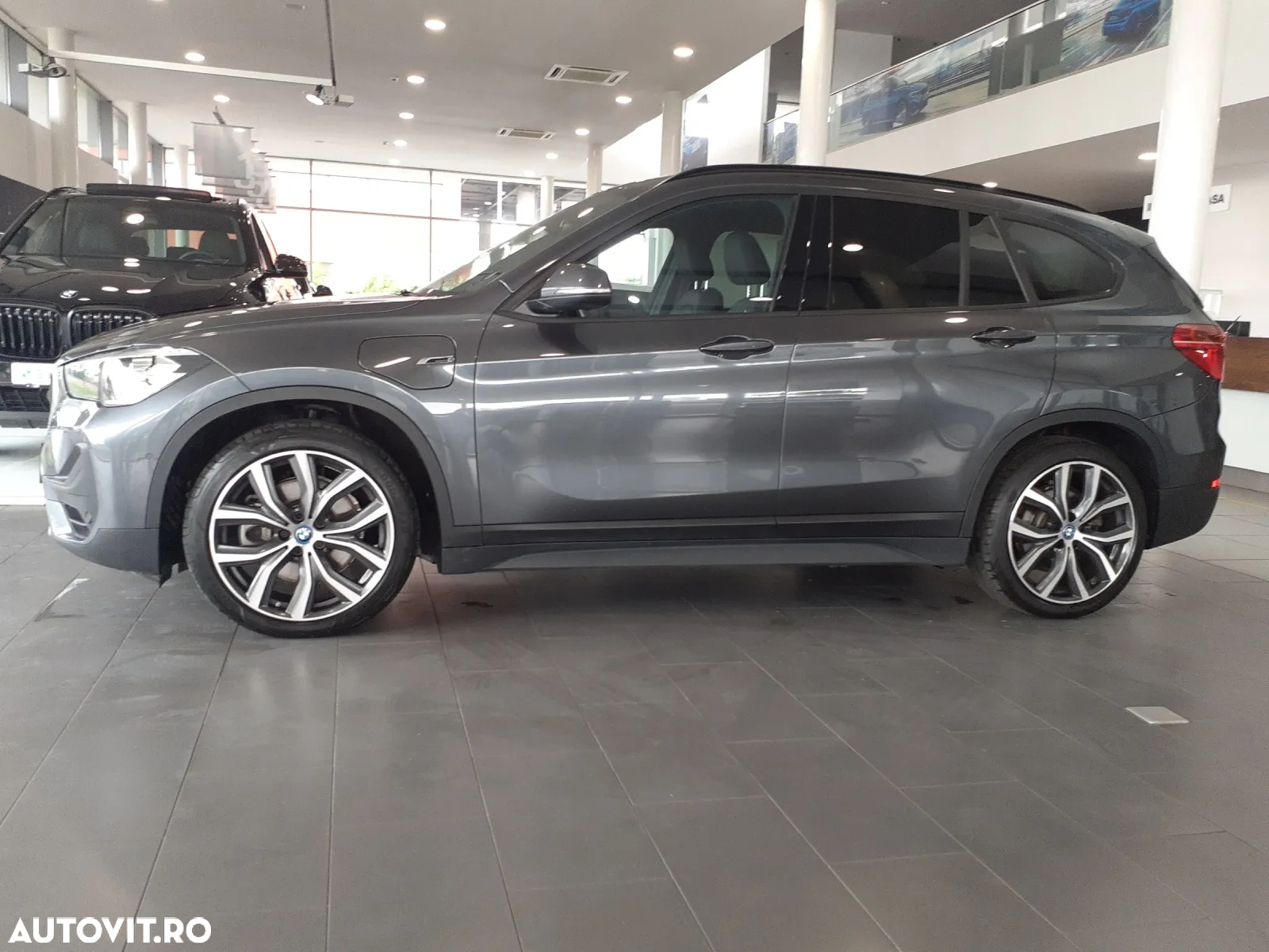 BMW X1 xDrive25e Advantage - 3